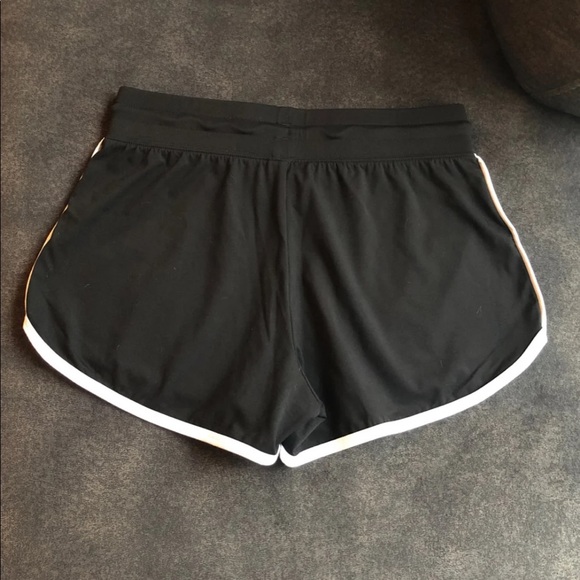 Alphalete Curve Shorts - Picture 7 of 8